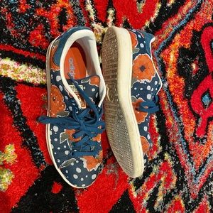 Floral adidas sneakers, women’s 8.5